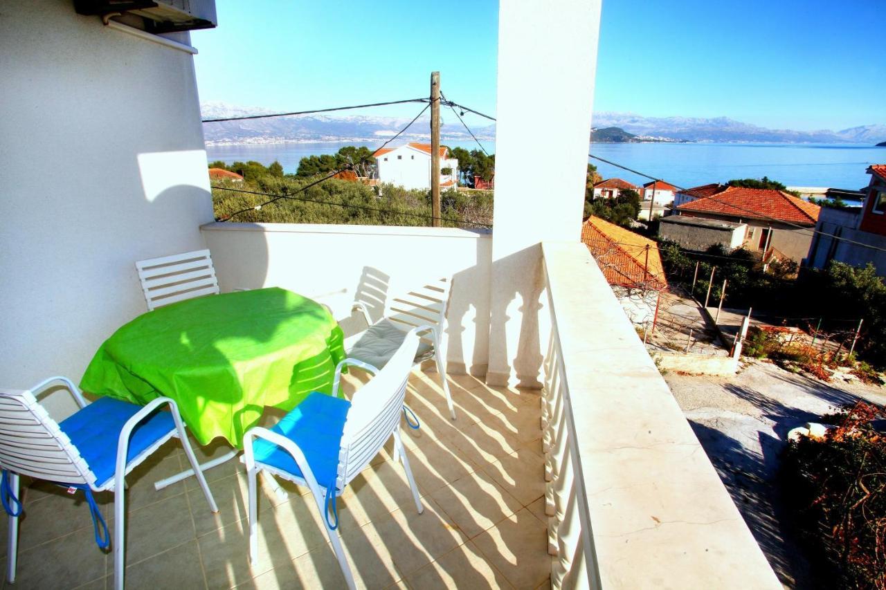 Apartments Nakir Slatine Pokoj fotografie